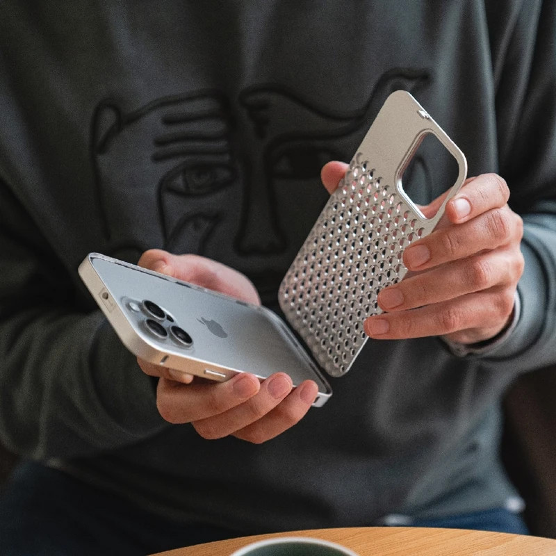 کاور مدل سوپر آلومینیوم کد 34 مناسب برای گوشی موبایل اپل IPHONE 13/14