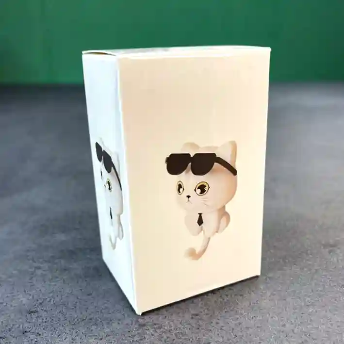 جاکلیدی گربه عینکی