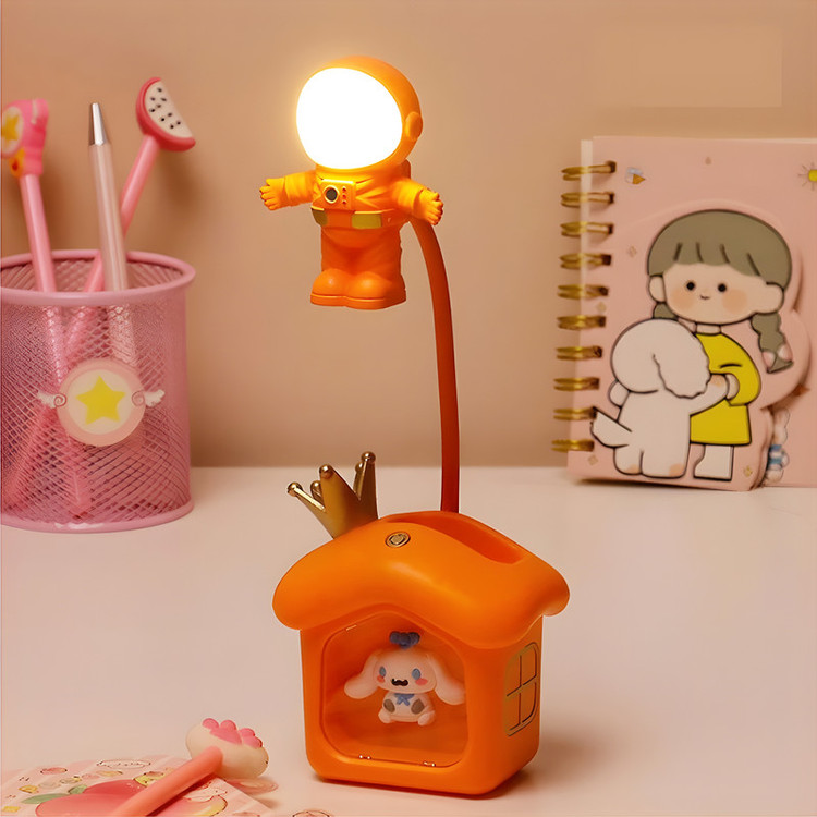 چراغ مطالعه طرح فانتزی مدل کلبه و فضانورد