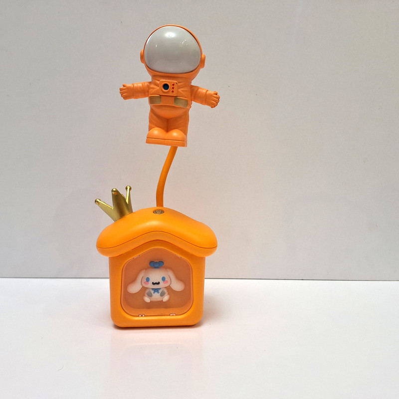 چراغ مطالعه طرح فانتزی مدل کلبه و فضانورد