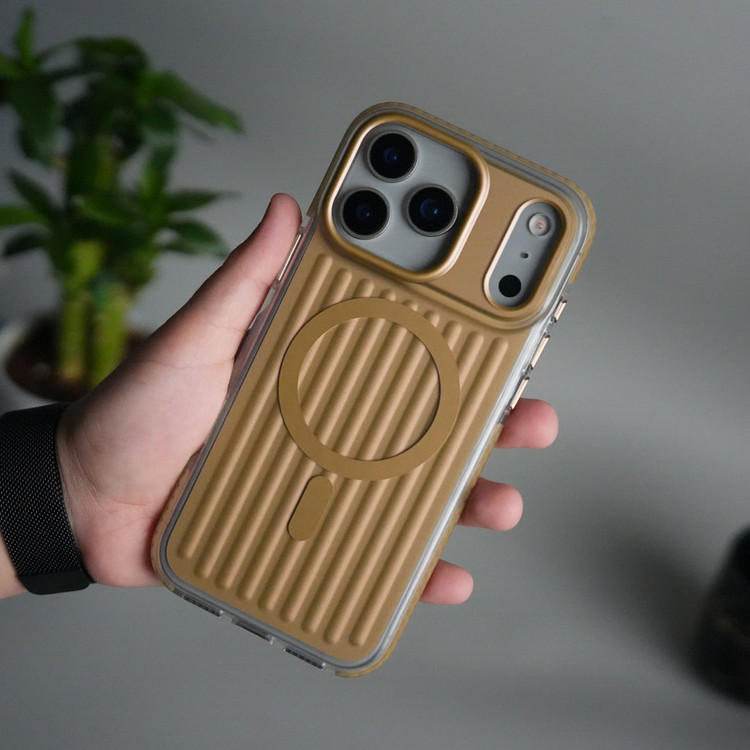 گارد اورجینال Puloka iPhone 17